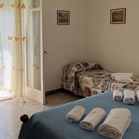 Apartamento Amelia A Mare Paola Exterior foto